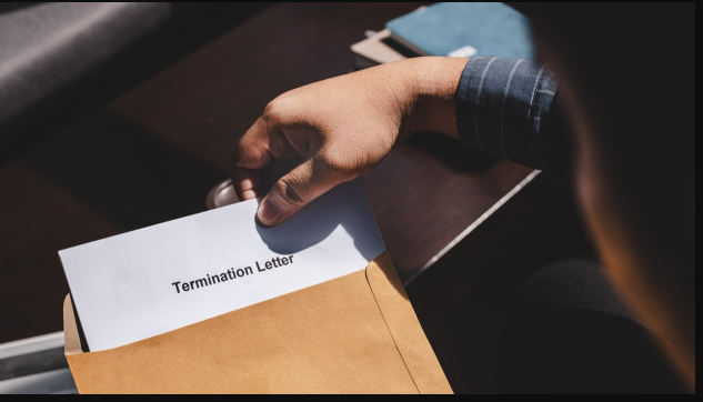 How To Write a Termination Letter That Won’t Get You Sued